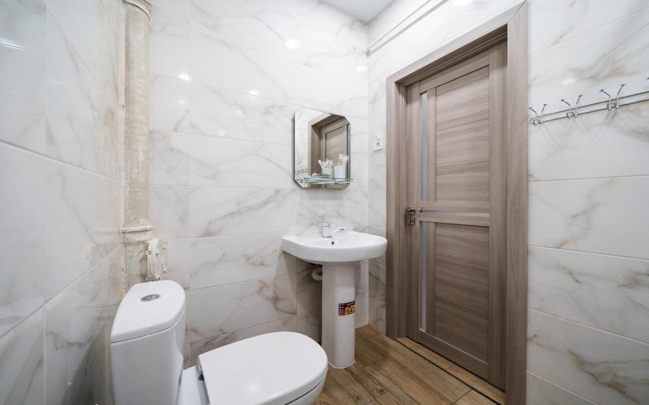 Apartment In The Heart Of Chernigov Exterior foto